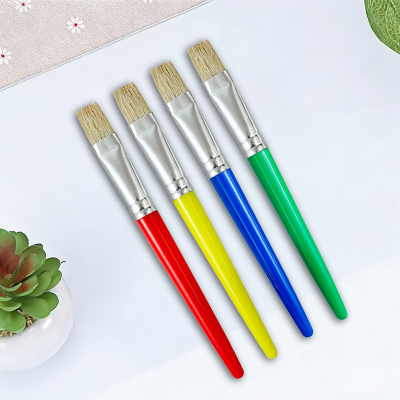 Set di 4 Pennelli Piatti con M - Gouache Paint Set recensione e prezzo